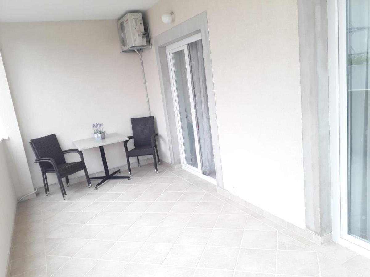 Apartmani Marijana Baska Voda Exterior photo